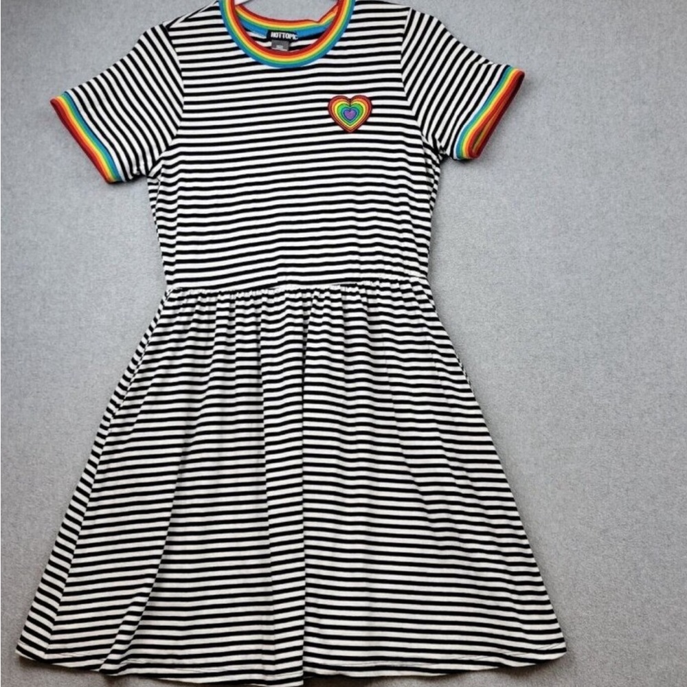 Hot topic size small skater dress with pockets